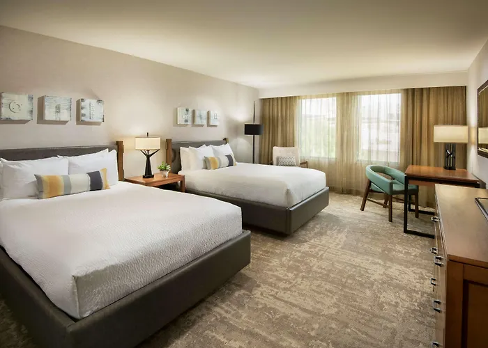 Hotel Mission Palms 4*
