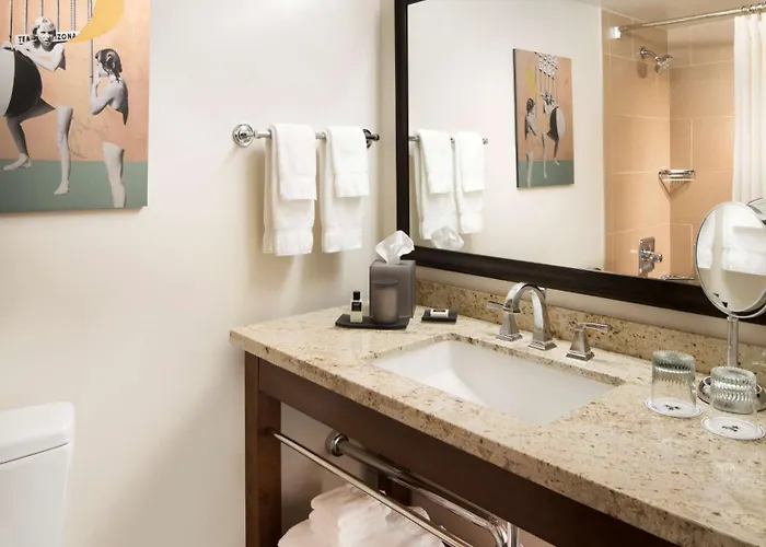 Hotel Mission Palms Tempe