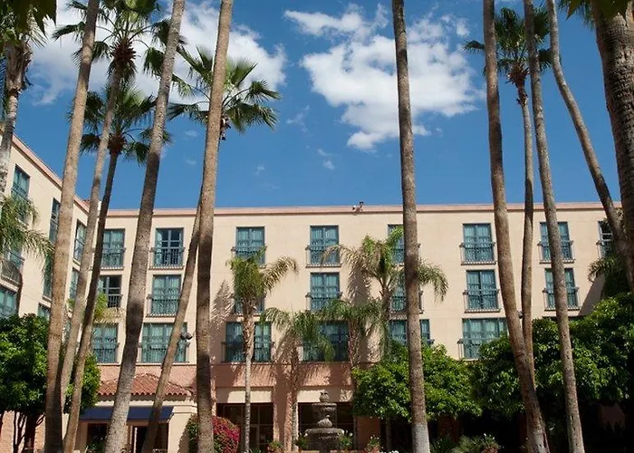 Hotel Mission Palms 4*