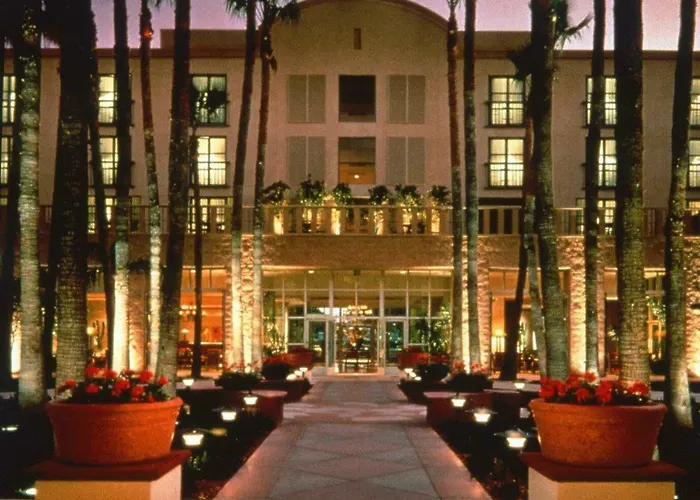 Hotel Mission Palms